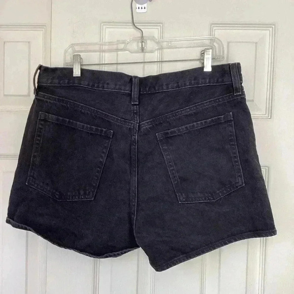 NWT Old Navy High Rise Slouchy Straight Black Denim Shorts Button Fly Size 12 - Picture 9 of 10